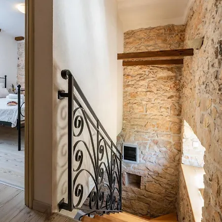 Typisches Istrisches Steinhaus Brnistra In Holiday home *